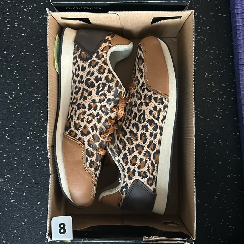 Everlast sport Brooklyn women’s size 8 leopard shoe